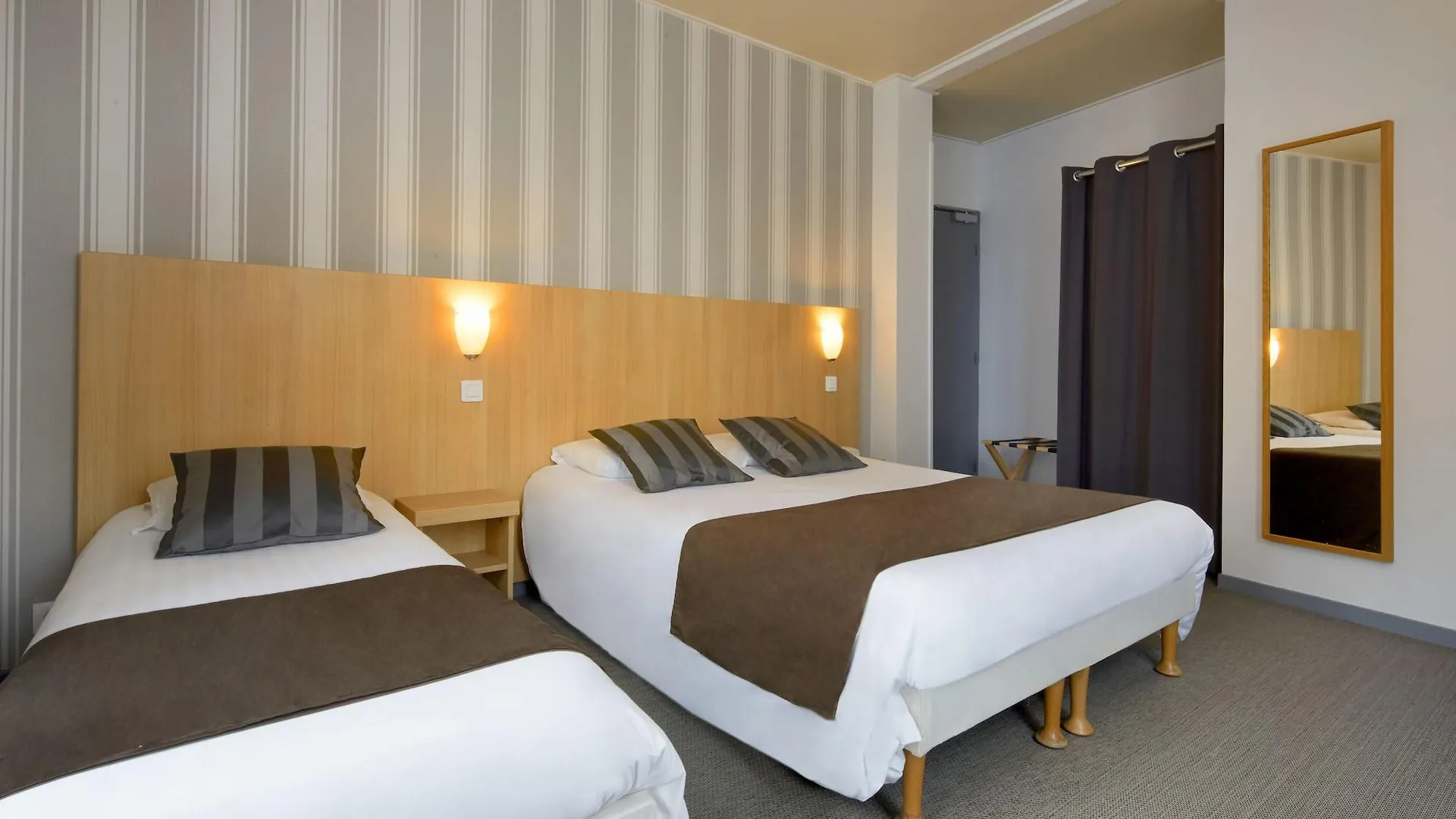 Hotel Paris Villette 3* Párizs